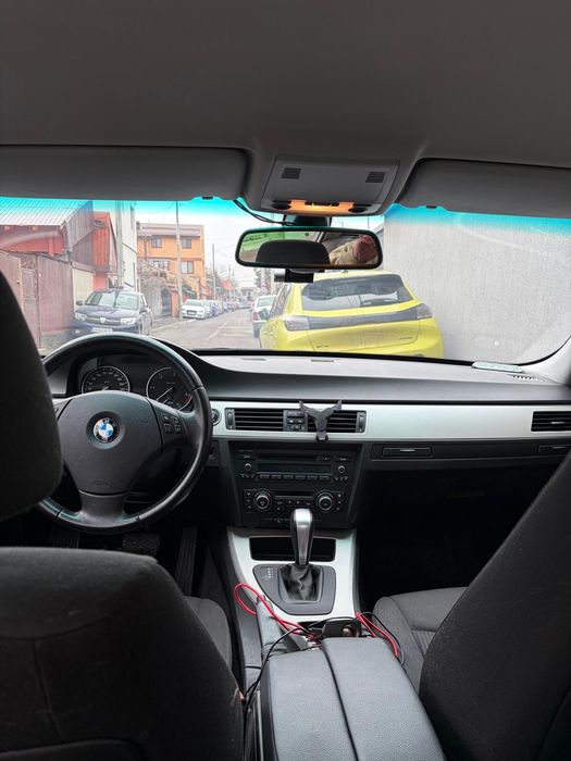 Vând BMW E90 320D 184CP