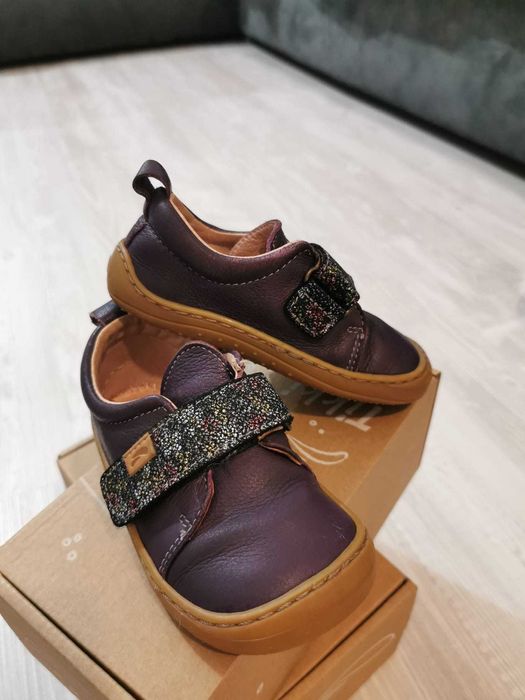 Vând încălțări barefoot