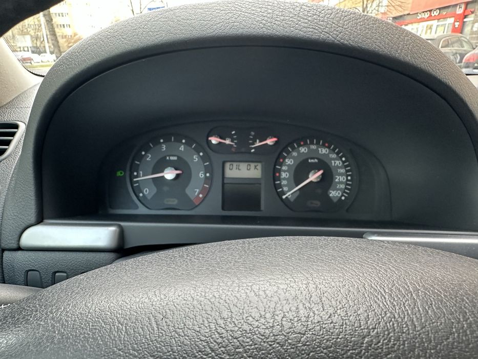 Renault Laguna 2006 / 1,6 Benzina