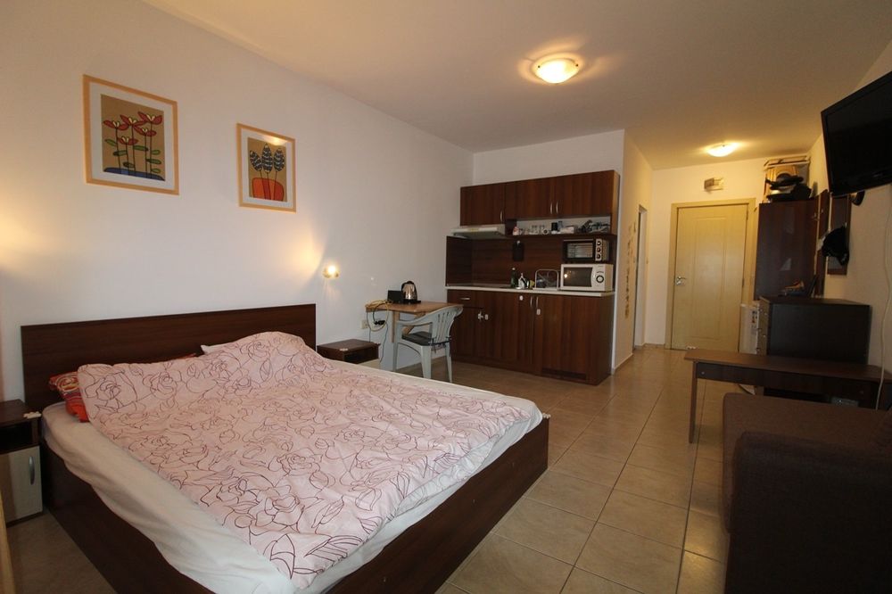 Продава се Едностаен апартамент в Бургас, Възраждане - 38 кв.м за 1132 €/кв.м - Снимка #1