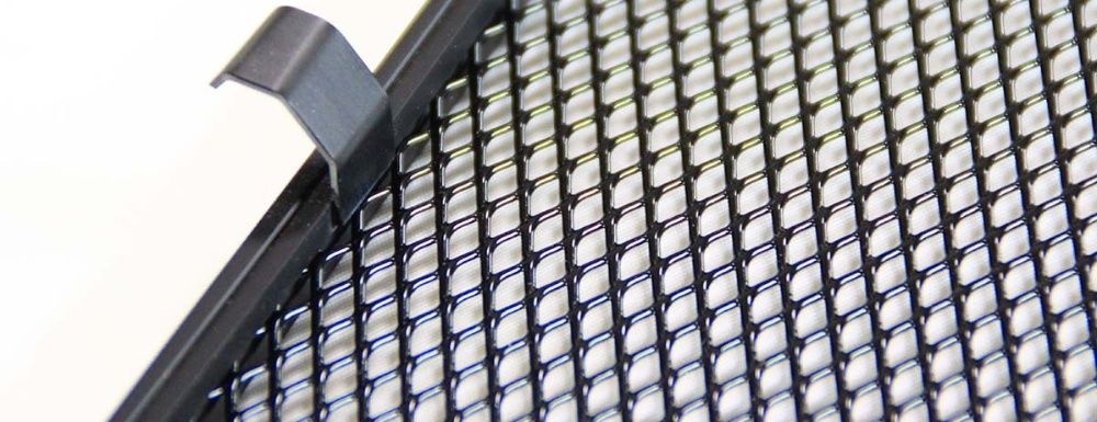 Защитная сетка радиатора Renault Duster 2015+