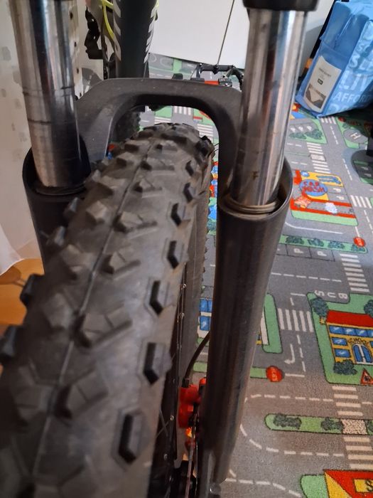 Vând bicicleta ROKRIDER 540 2023