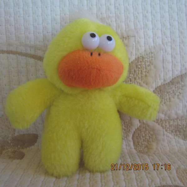 шест различни  плюшени играчки