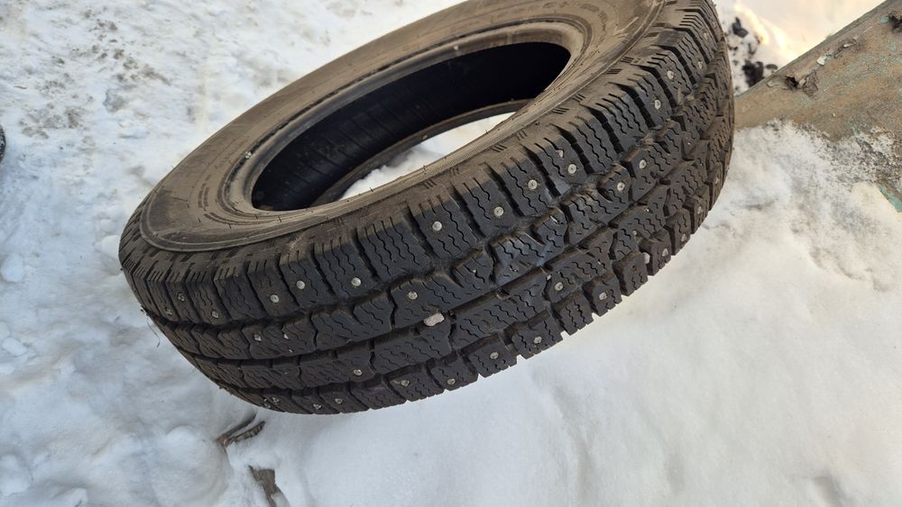 Продам зим шины на газель