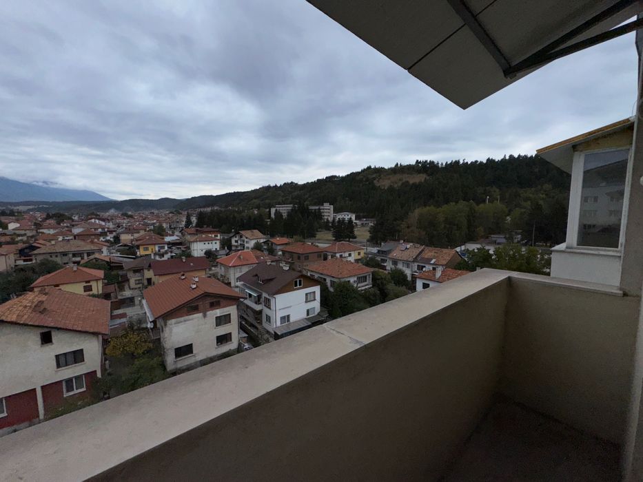 Продава се Двустаен апартамент в Разлог - 67 кв.м за 777 €/кв.м - Снимка #11