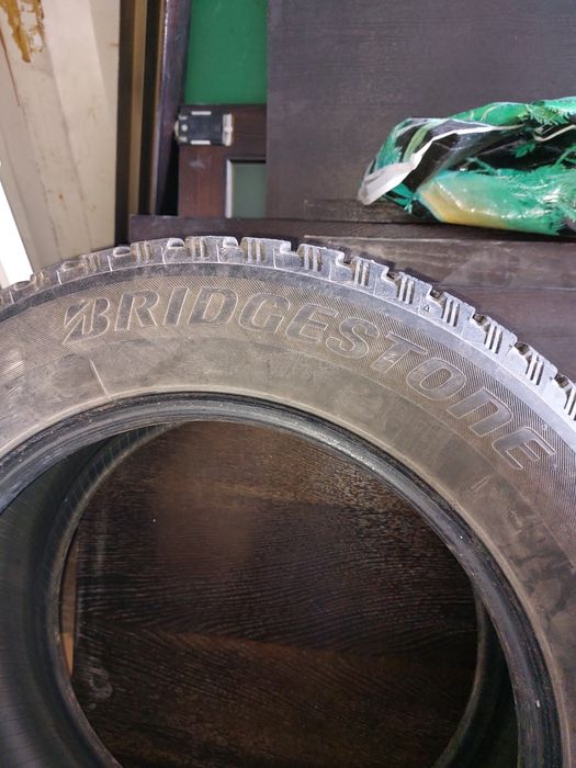Два зимних балона BRIDGESTONE R 16