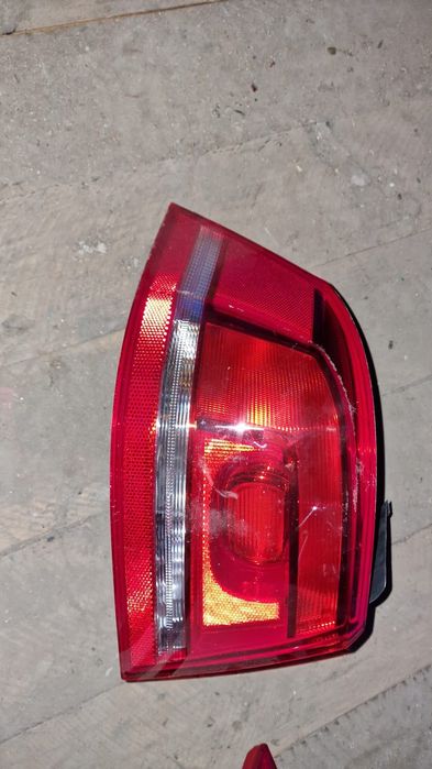 Stopuri spate vw passat B7