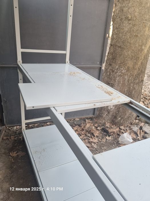 Стеллаж для аквариумов.