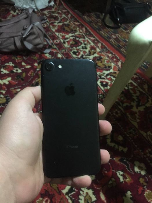 Iphone 7 holati zor aybi yo 32gb