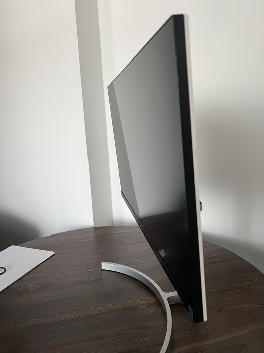 Монитор LG 27" 4K