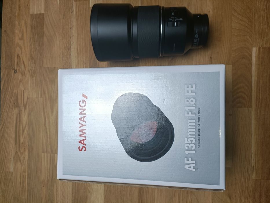 Samyang 135mm F 1.8 pentru Sony