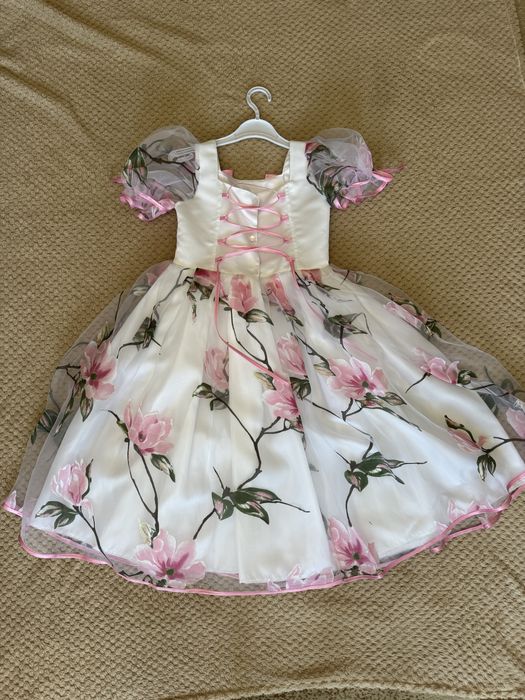 Платье на девочку 7-8 лет
