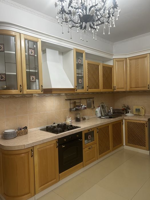 Кухонный гарнитур с техникой