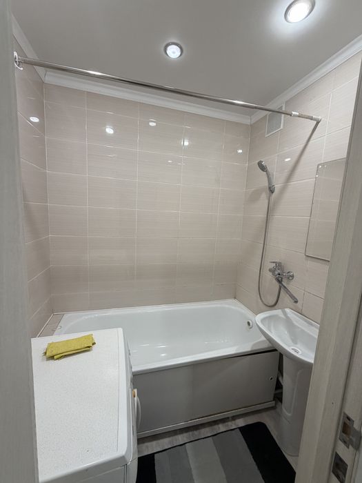 Сдам 2 ком.кв район 8 школы