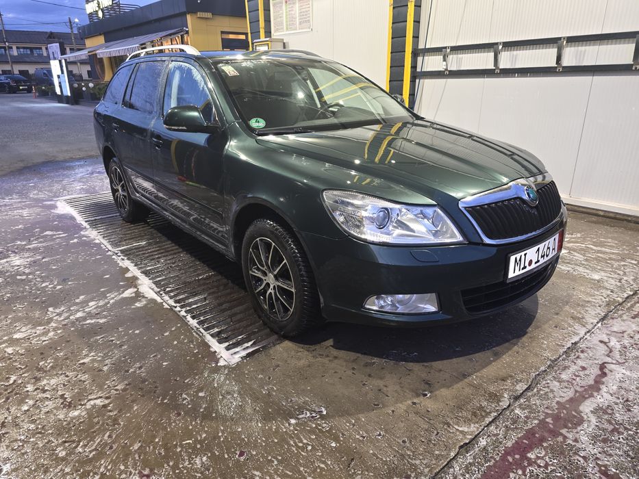 SKODA Octavia 2012 — imagine 2