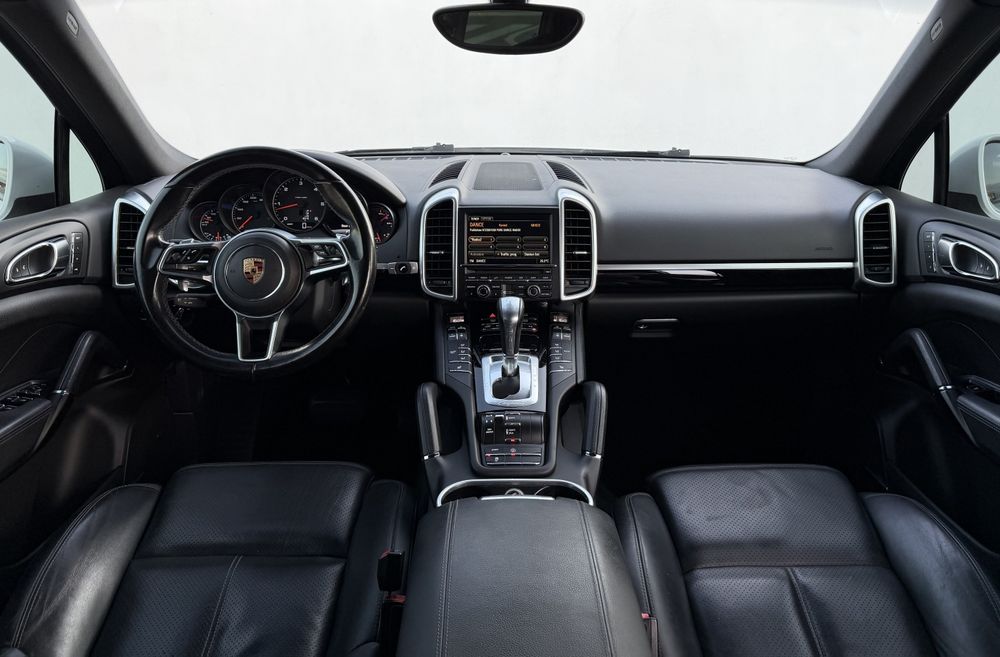 Porsche Cayenne 3.0 Diesel          EURO 6 / Alb Perlat / Spyder / 2016 / Facelift / Platinum / 4x4
