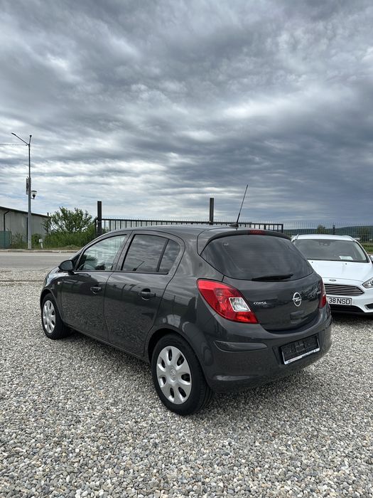 Opel Corsa 2014 1,3 dirsel 70000 km