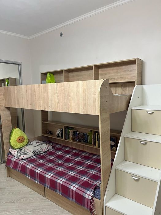 Двухъярусная кровать