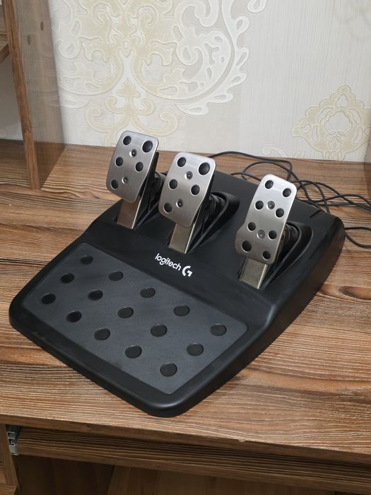 Руль Logitech g29 , КПП , ручной тормоз