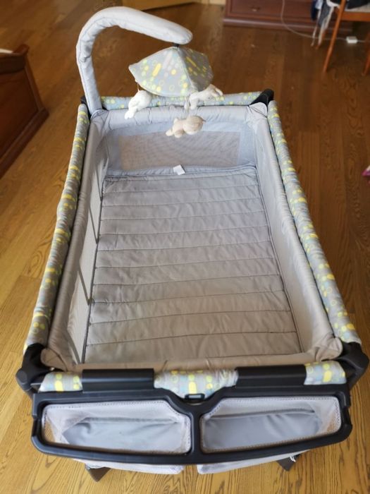 Кроватка-манеж Chicco