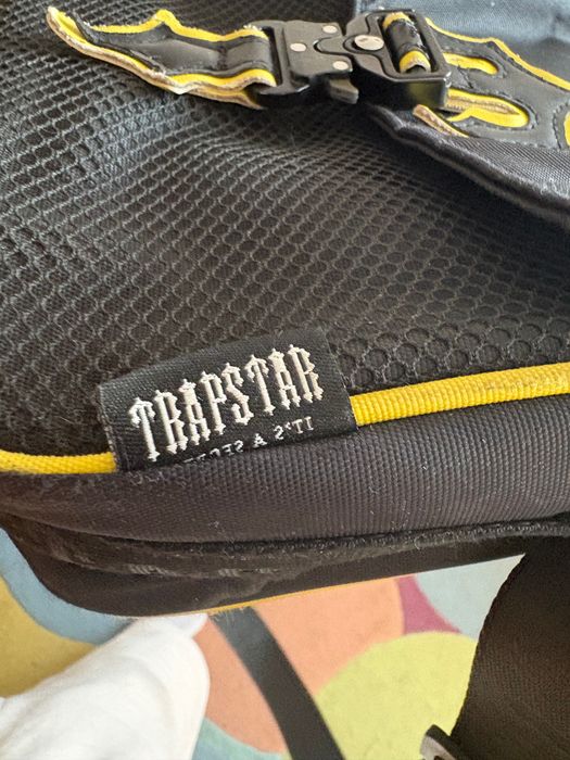 Trapstar чанта жълта