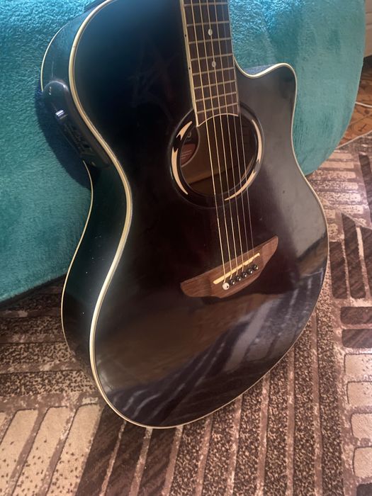 Chitara electro acustica Yamaha APX500