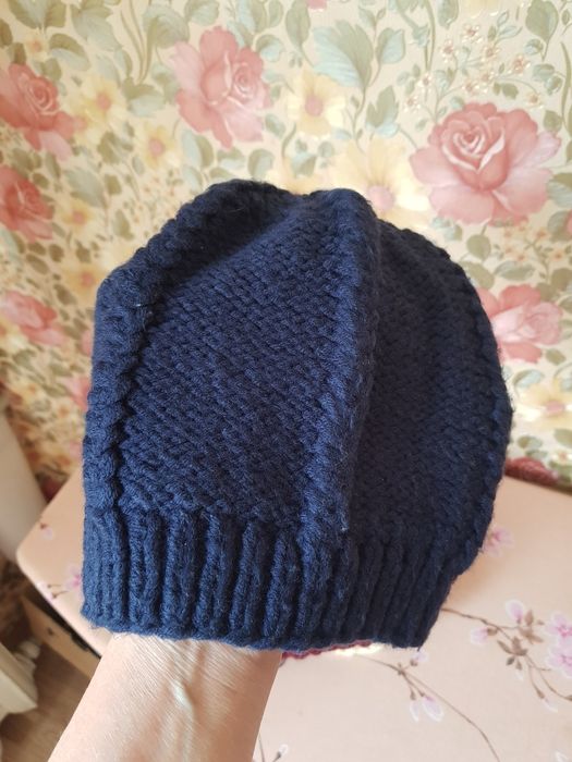 Продам новые теплые женские шапки. Самовязка