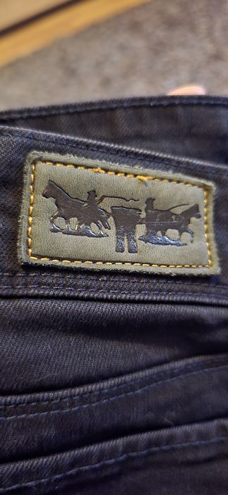 Blugi Levi's ( dama )