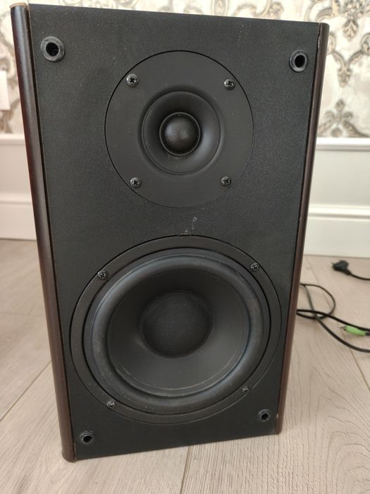 Колонка Microlab Solo-2