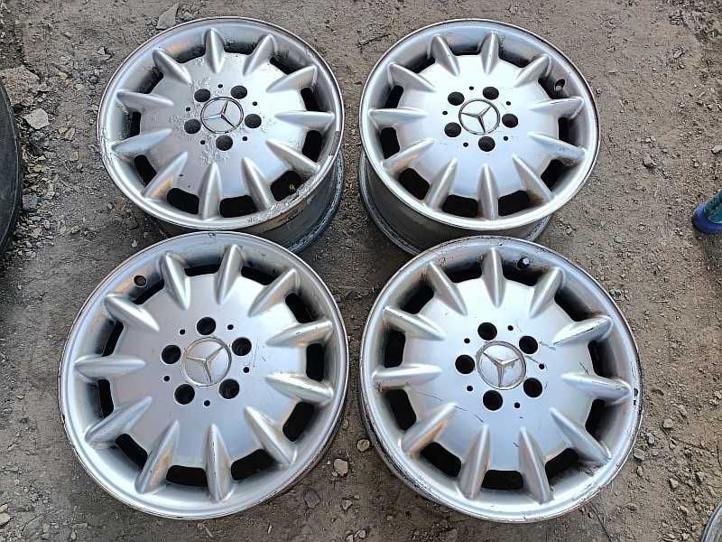 Продам оригинальные легкосплавные диски на автомашину Mersedes