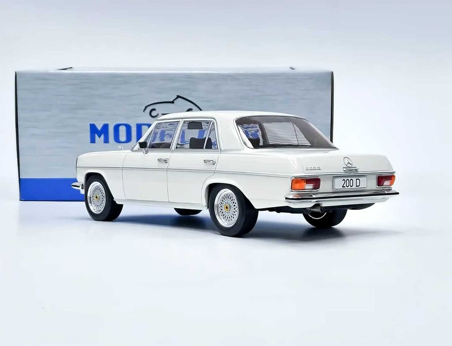 Macheta Mercedes-Benz 200 D (W115)1:18 MCG (Model Car Group)