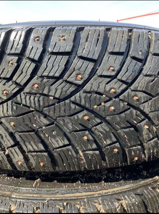 Колёса 235/65/R17 (резина + диски)
Карагандинская