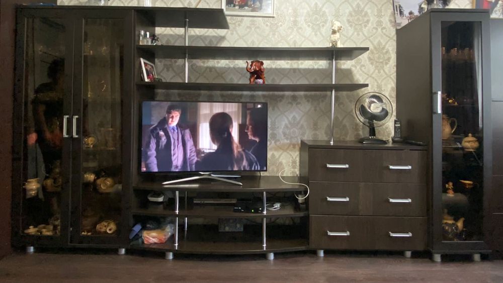 Стенка в гостиную