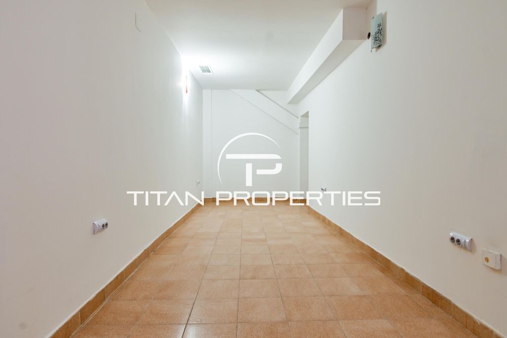 Дава се под наем Магазин в София, Център - 46 кв.м за 400 € - Снимка #3