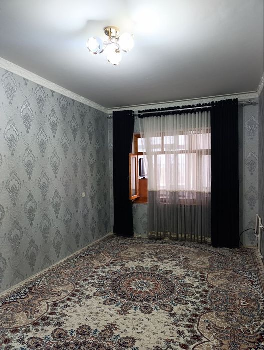 Student qizlarga kvartira bor