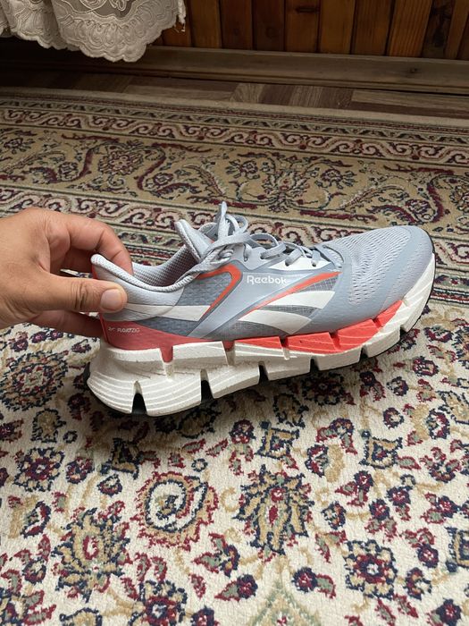 Reebok floatzig 1