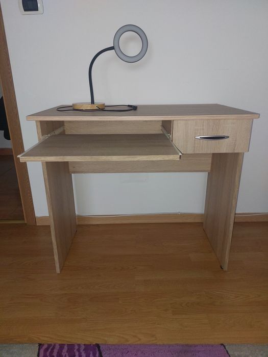 Masă pentru calculator