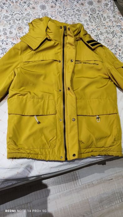 Зимно яки цвят горчица