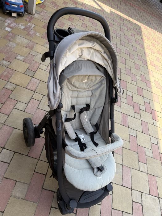 Коляска joie серая