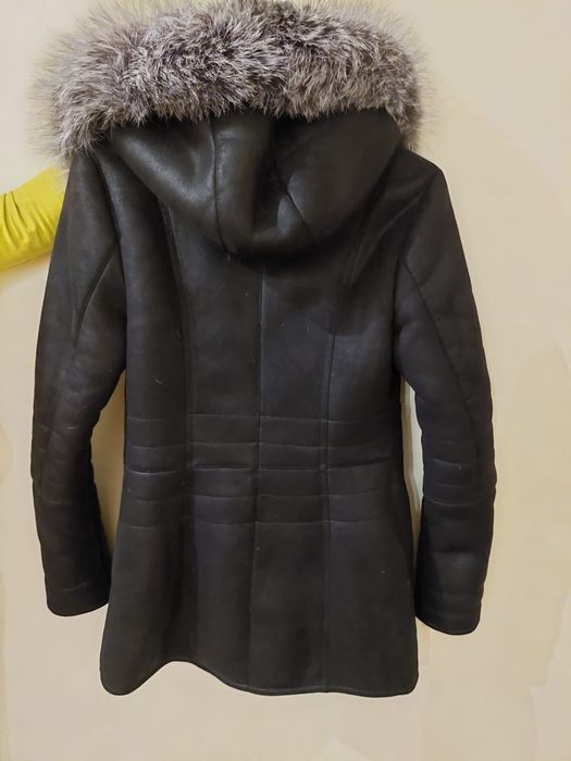Дублёнка с меховым капюшоном размер 46-48
