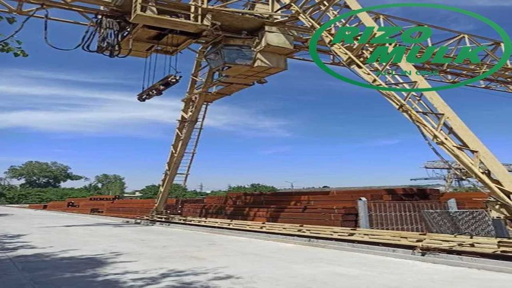 ХХХ Сдается в аренду земля 10000 м2 склад 1500 м2 цена 6 у.е.