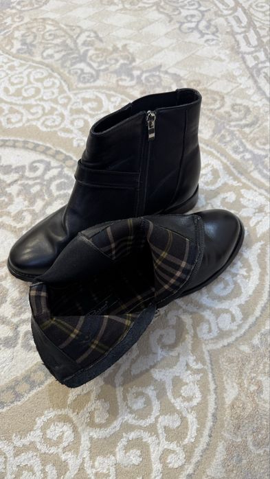 Осенние сапоги 2000тг