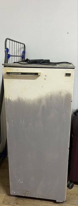 Продам холодильник