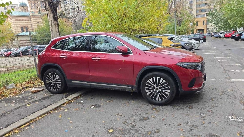Inchiriem Mercedes Benz - Nistour.ro