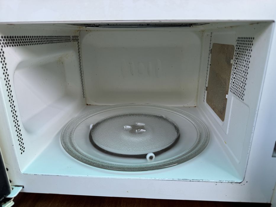 Продам микроволновую печь