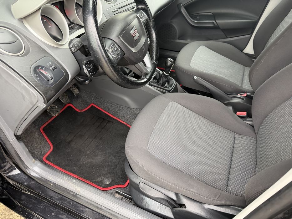 Seat ibiza 2012 motor1400 benzina