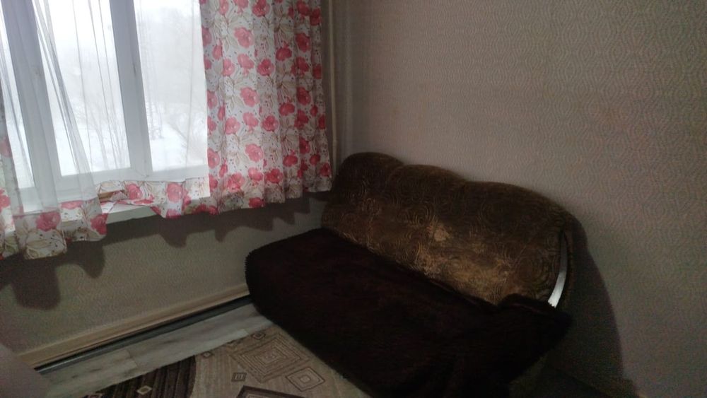 Продам 2 (две) комнаты в общежитии,на 4 этаже 9-й этажного дома