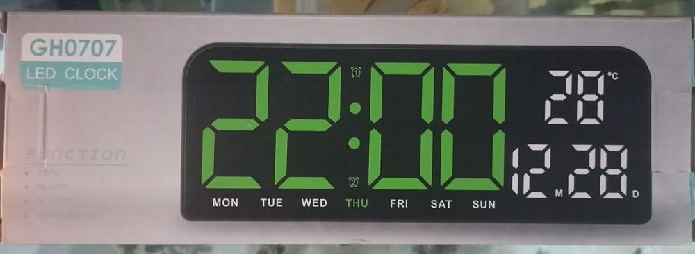 Часы электронные для дома