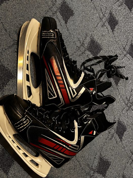 Коньки хокейные 42