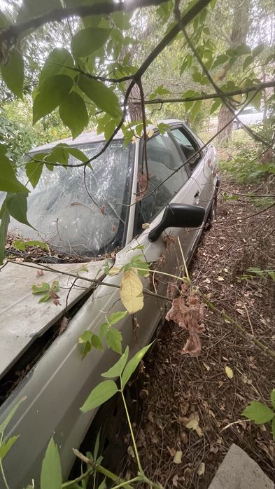 Продам ауди 80 б3 в аварийном состояний.